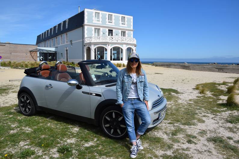 Cheveux au vent en Mini Cabriolet