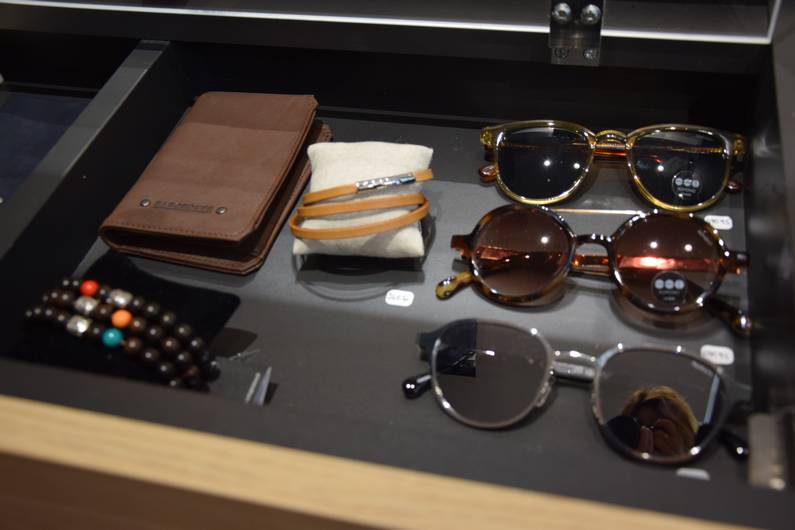 Lunettes de soleil Komono | Jupette & Salopette Lunettes de soleil Komono | Jupette & Salopette