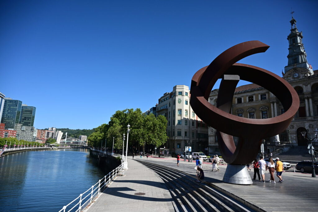 Bilbao | Jupette et Salopette