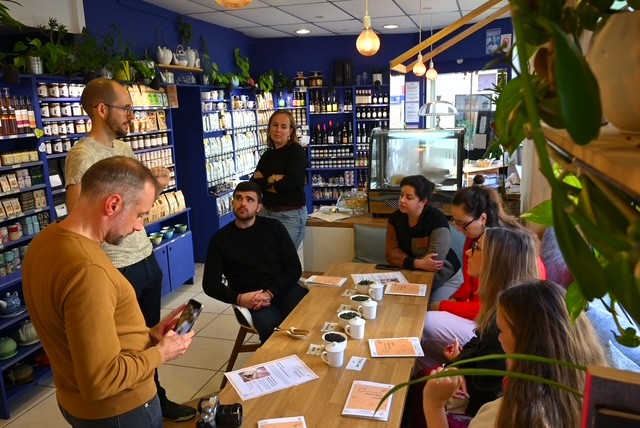 Atelier thé Le Pouliguen | Jupette et Salopette Atelier thé Le Pouliguen | Jupette et Salopette