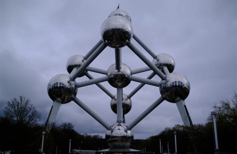 Atomium Bruxelles Belgique | Jupette et Salopette