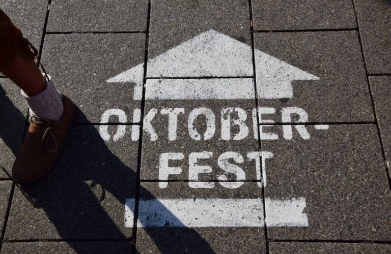 Que peut faire une blogueuse qui n'aime pas la bière à Oktoberfest ? | Jupette & Salopette